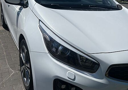 Kia Cee'd / Ceed 1.6 CRDi DCT Platinum Edition S...