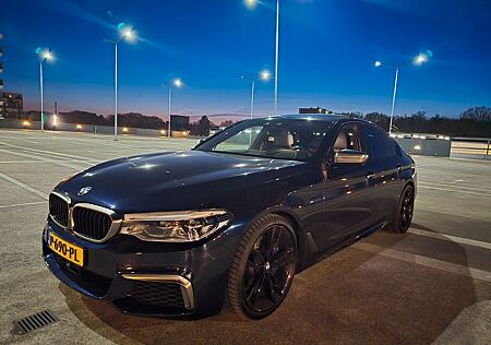 BMW 550i xDrive A Luxury Line Luxury Line