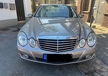 Mercedes-Benz E 200 KOMPRESSOR ELEGANCE-AUTOMATIK-GLAS SD-NAV