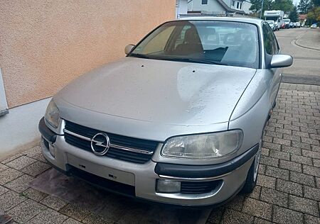 Opel Omega 2.0 16V