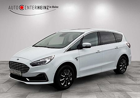 Ford S-Max Hybrid Titanium