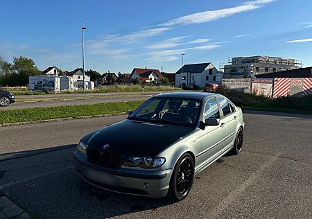 BMW 318i -