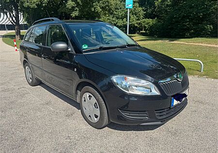 Skoda Fabia 2010 1.4L TÜV bis 06.2027