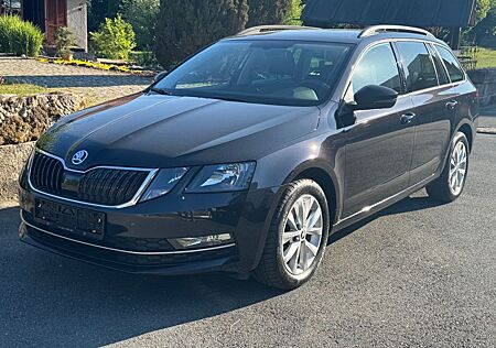 Skoda Octavia 1.0 TSI Combi DSG Style