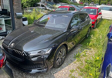 Skoda Superb Combi 1.5TSI iV 150 kW Sportline PANO AHK