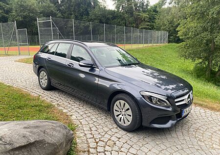 Mercedes-Benz C 220 BlueTEC T -