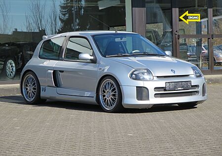 Renault Clio V6 ELIA Sport Ph1 Nr. 82