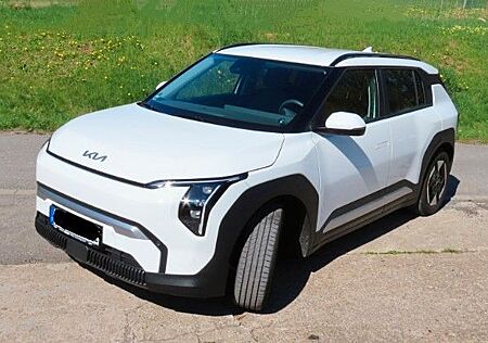 Kia EV3 58 kWh 150 kW Air Frontantrieb Air