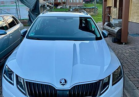 Skoda Octavia 1.8 TSI DSG 4x4 Scout Combi Scout