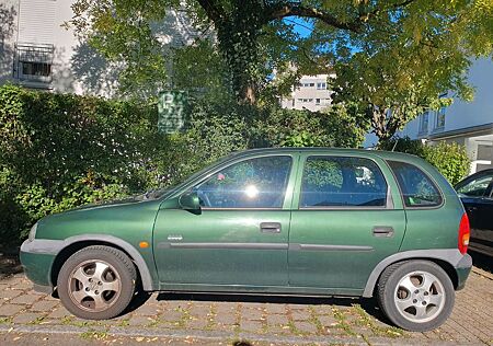 Opel Corsa TÜV neu Automatik