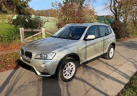 BMW X3 xDrive20d - Automatik PDC Sitzheizung AHK