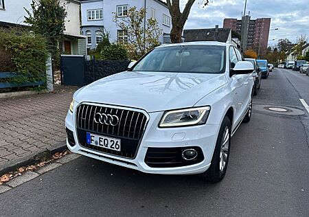 Audi Q5 2.0 TFSI quattro / Pano / Keyless / gepflegt