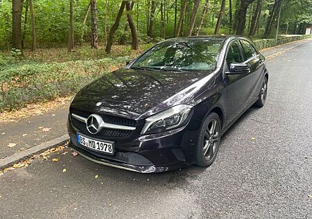 Mercedes-Benz A 200 d 4MATIC Urban DCT Urban