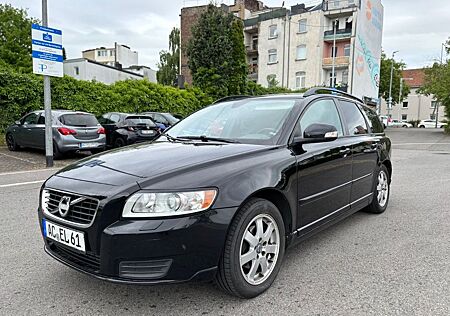 Volvo V50 D2/ AHK/Tüv Neu / Euro 5 / Klima/ Euro5 /PDC