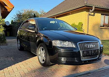 Audi A3 1.8 TFSI Attraction Sportback Attraction