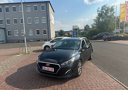 Hyundai i30 cw YES!