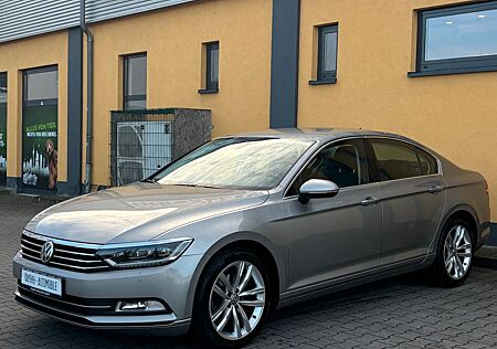 VW Passat Volkswagen 2.0 TDI Highline Lim. *2.H+Kamera+Navi*