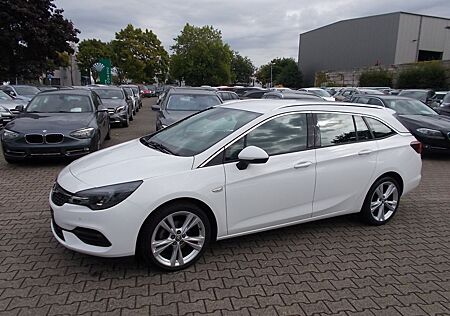 Opel Astra Sports Tourer Bus. Elegance AHK Navi Leder LED