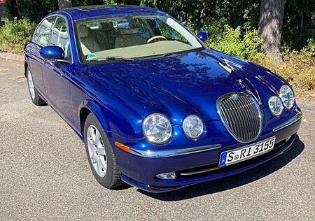 Jaguar S-Type 2.5 L V6 Executive Executive