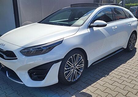 Kia Pro_ceed ProCeed Ultimate+*Navi*LED*Shzg4x*PDC*Cam*SD*18"