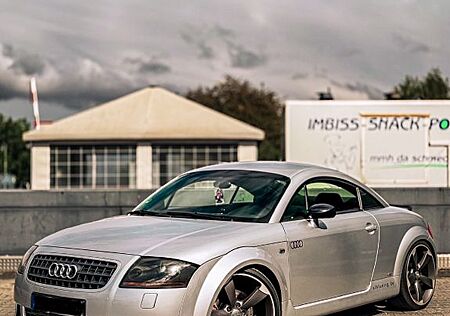 Audi TT Coupe 1.8T -