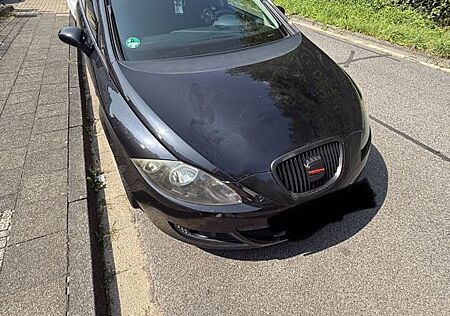 Seat Leon 2.0 T FSI Stylance, TÜV 2027
