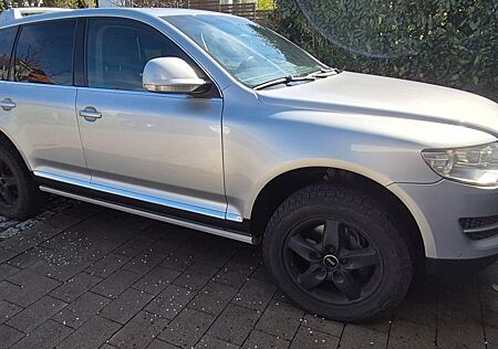 VW Touareg Volkswagen 3.0 V6 TDI Leder Luft ACC AHK Sperre