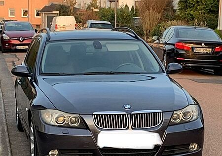 BMW 325i touring -