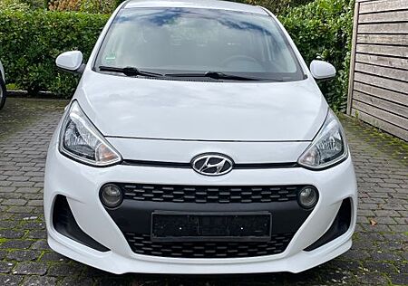 Hyundai i10 gebraucht kaufen Hyundai i10 1.0