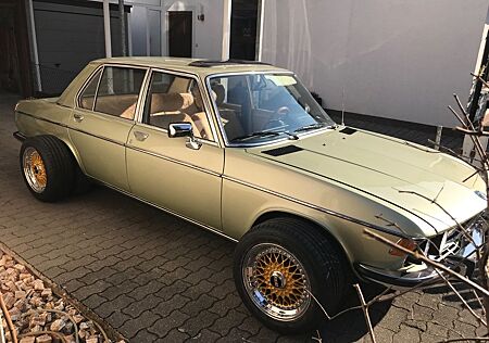BMW 725 E3 2500 T.O.P. Zustand orig. KM & 3.Hand ATM