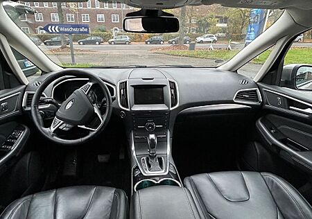 Ford S-Max 2,0 TDCi 132kW Titanium PowerShift Tit...