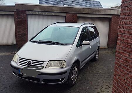 VW Sharan Volkswagen 1.8T Auto Basis Basis
