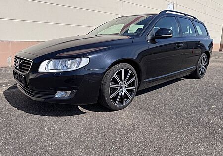 Volvo V70 D5 Black Edition LEDER + NAVI + XENON + AHK
