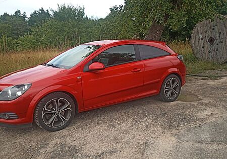 Opel Astra GTC 2.0 Turbo Edition 170 PS