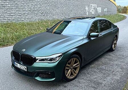 BMW 750LI Xdrive M Package Long Panorama