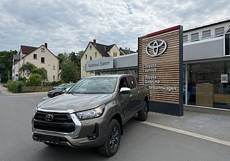 Toyota Hilux gebraucht kaufen Toyota Hilux 2,8 Comfort | PDC | Navi | Sitzheizung