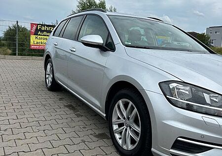 VW Golf Volkswagen 2.0 TDI SCR DSG Comfortline Variant Com...