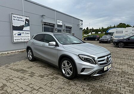 Mercedes-Benz GLA 200 7-G DTC Urban ACC/NAVI/PDC+Kam/H&K Sound