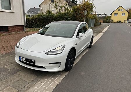 Tesla Model 3 Langstreckenbatterie - Allradantrieb...