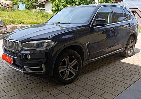 BMW X5 xDrive30d -F15 Tauschmotor mit 82tkm AHK
