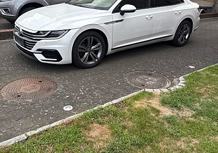 VW Arteon Volkswagen 2.0 TDI SCR R-Line R-Line
