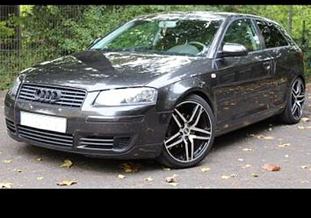 Audi A3 1.6 sehr gepflegt