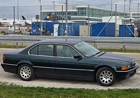 BMW 728iA - TÜV bis 01/2027