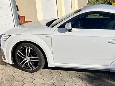 Audi TT 40 TFSI 145 Coupé S tronic Ibisweiß Navi