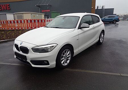 BMW 120d 120 Baureihe 1 Lim. 3-trg. Sport Line