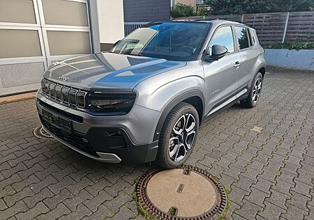 Jeep Avenger 1st Edition neuwertig Ganzjahresreifen