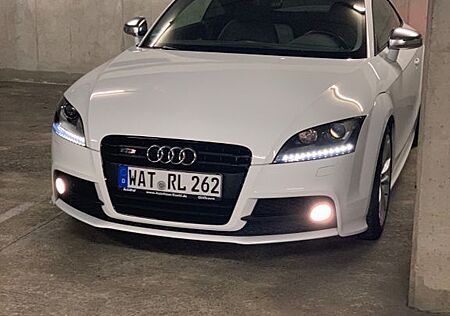 Audi TTS Coupe 2.0 TFSI S tronic quattro -