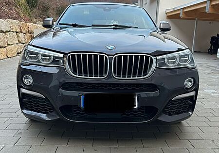 BMW X4 M40i / VOLL / SCHECKHEFT
