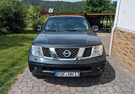 Nissan Pathfinder 2.5 dCi DPF LE Automatik LE