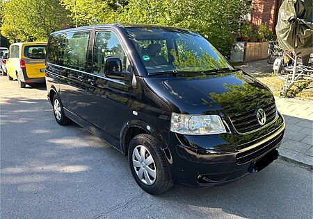 VW T5 Multivan Volkswagen 7 Sitzer / Scheckheft